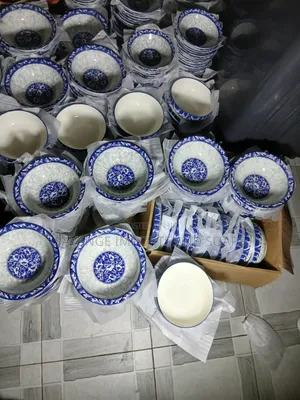 Ceramic Plates and Bowls