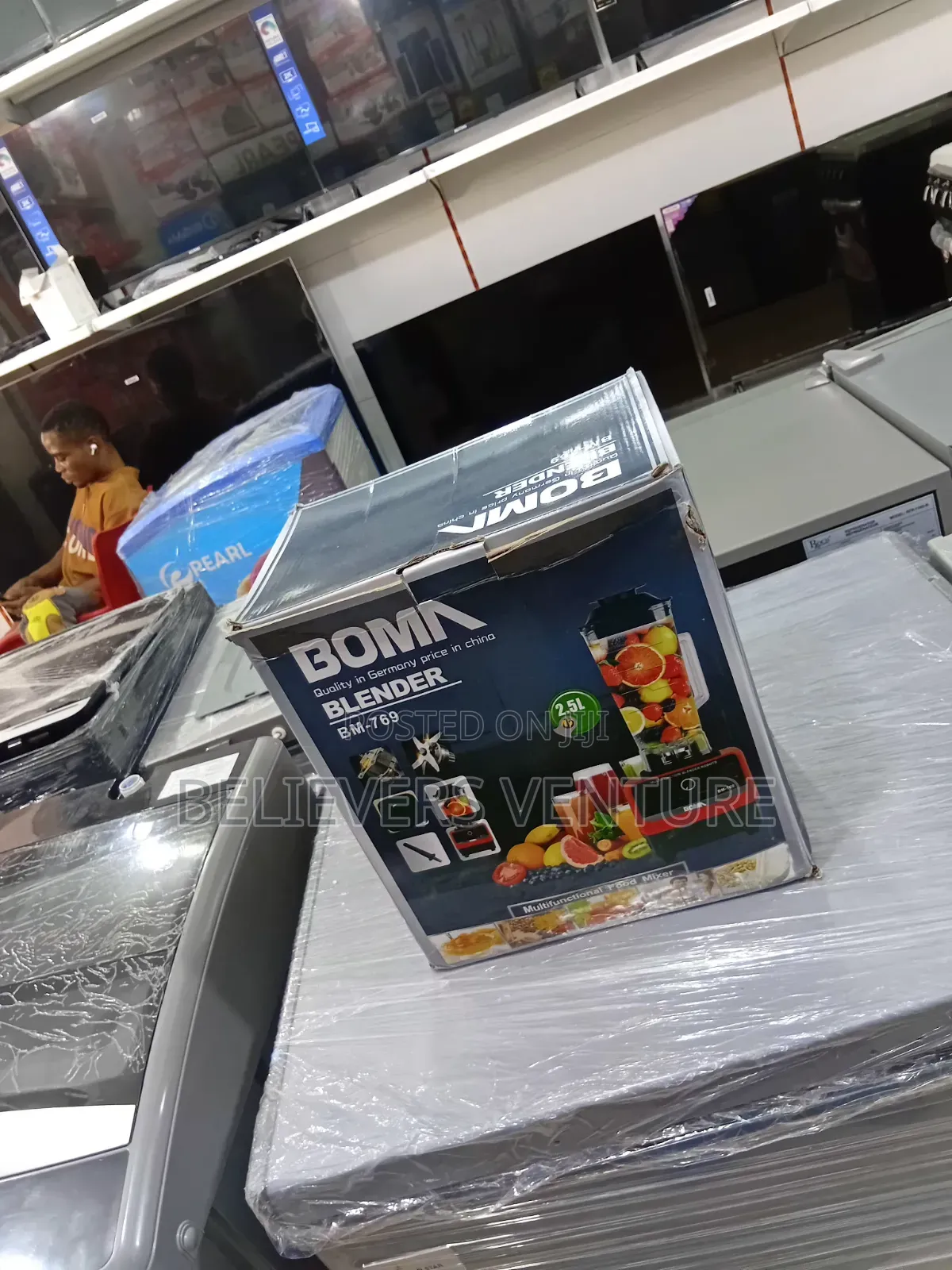 Bomn Heavy-Duty Blender – Fast and Efficient
