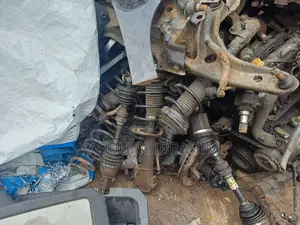 2010 Toyota Yaris Drive Shaft Pair