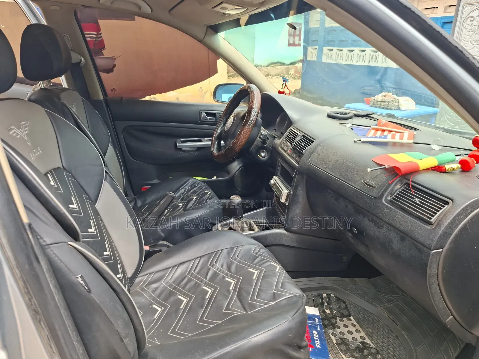 Volkswagen Golf 2011 Silver