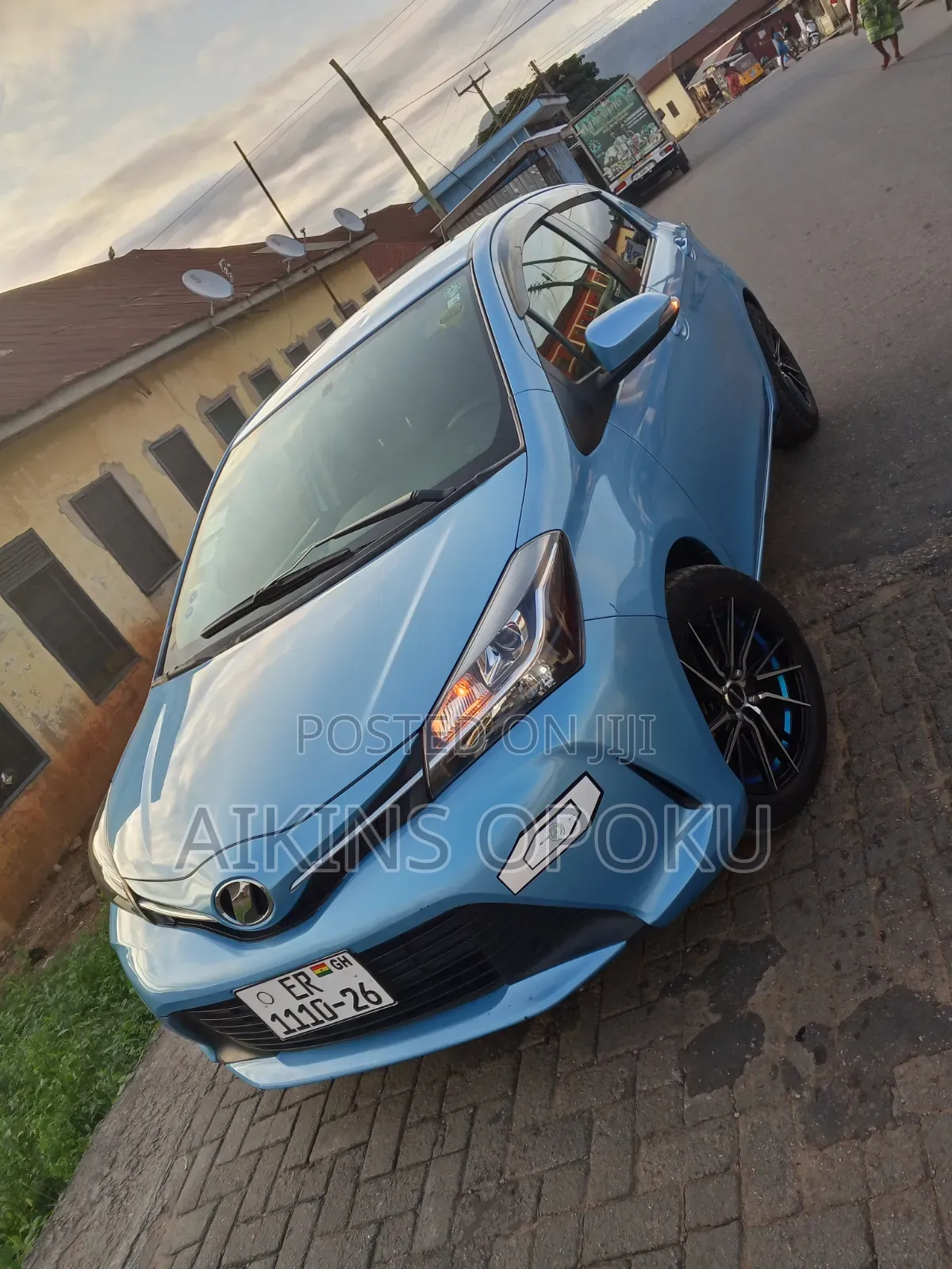 Toyota Vitz 1.3 FWD 5dr 2016 Blue