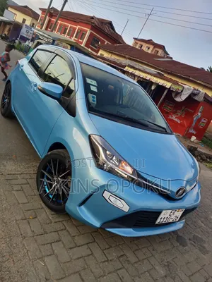 Toyota Vitz 1.3 FWD 5dr 2016 Blue