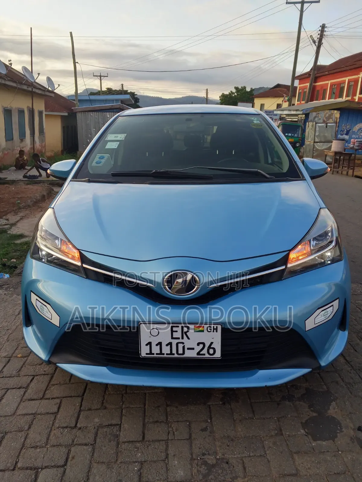 Toyota Vitz 1.3 FWD 5dr 2016 Blue