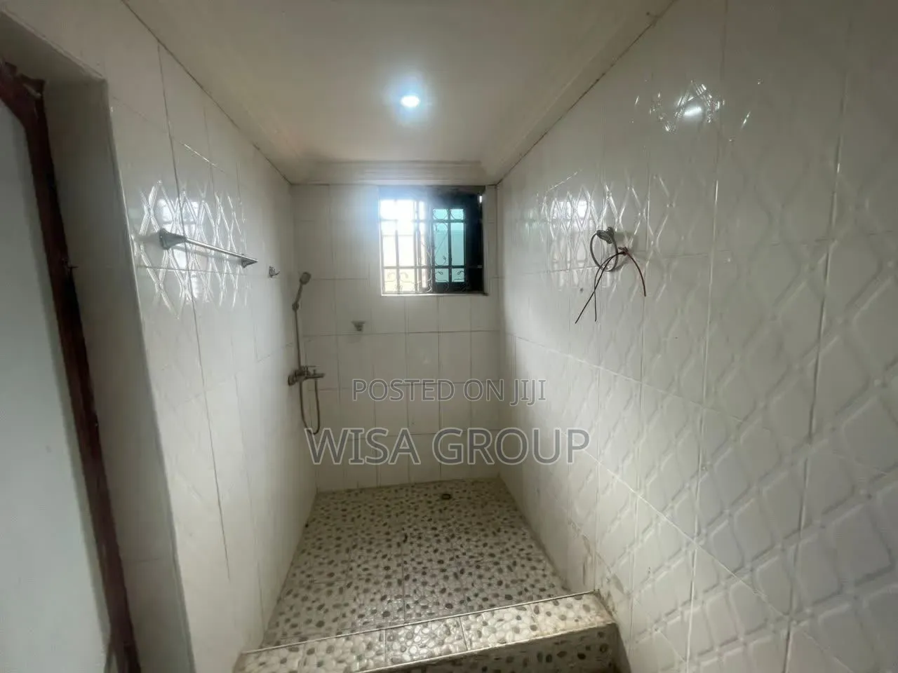 4bdrm Duplex in Wisa Group, Accra Metropolitan for rent