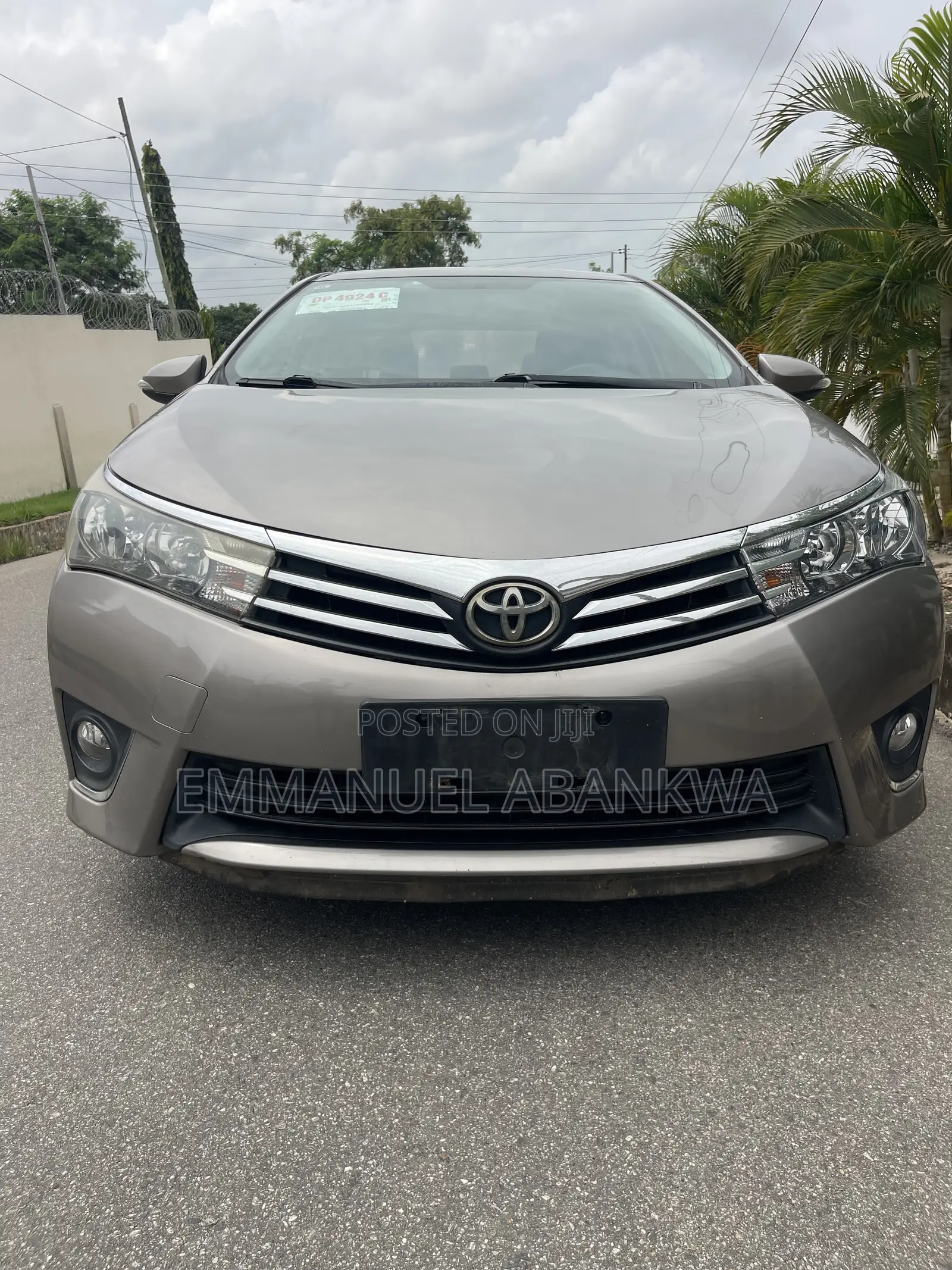 Toyota Corolla LE ECO Premium (1.8L 4cyl CVT) 2016 Gray