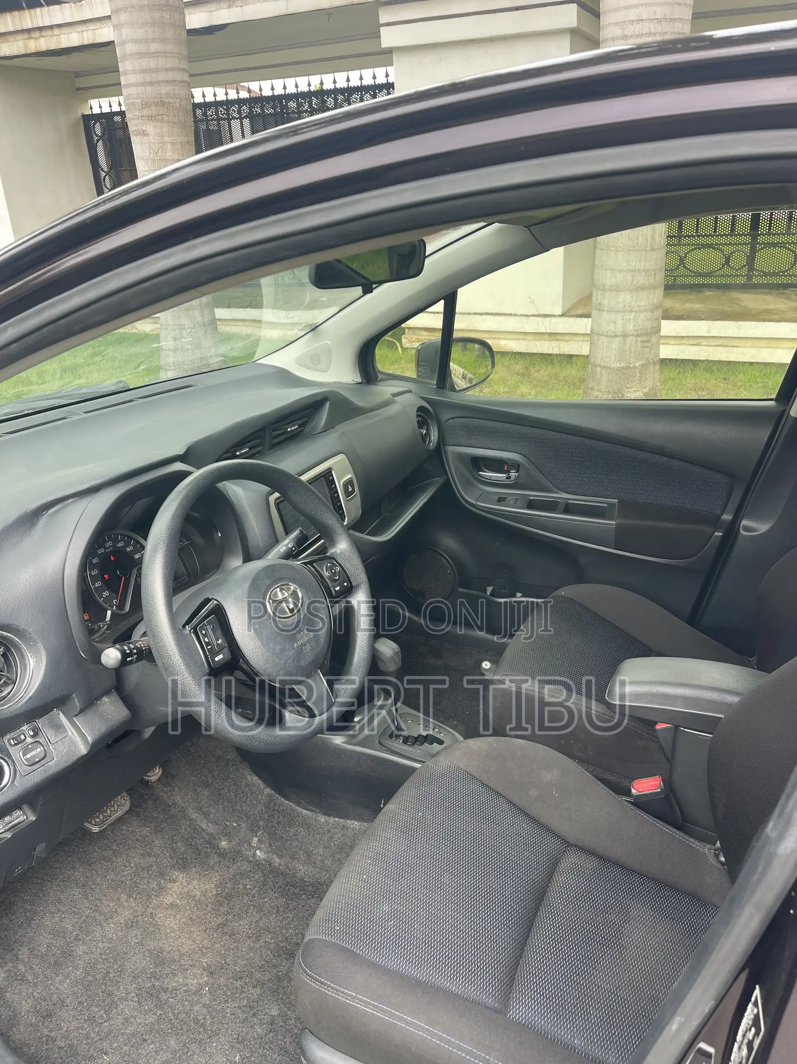 Toyota Vitz 2016 Purple