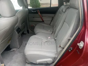 Toyota Highlander V6 2009 Beige