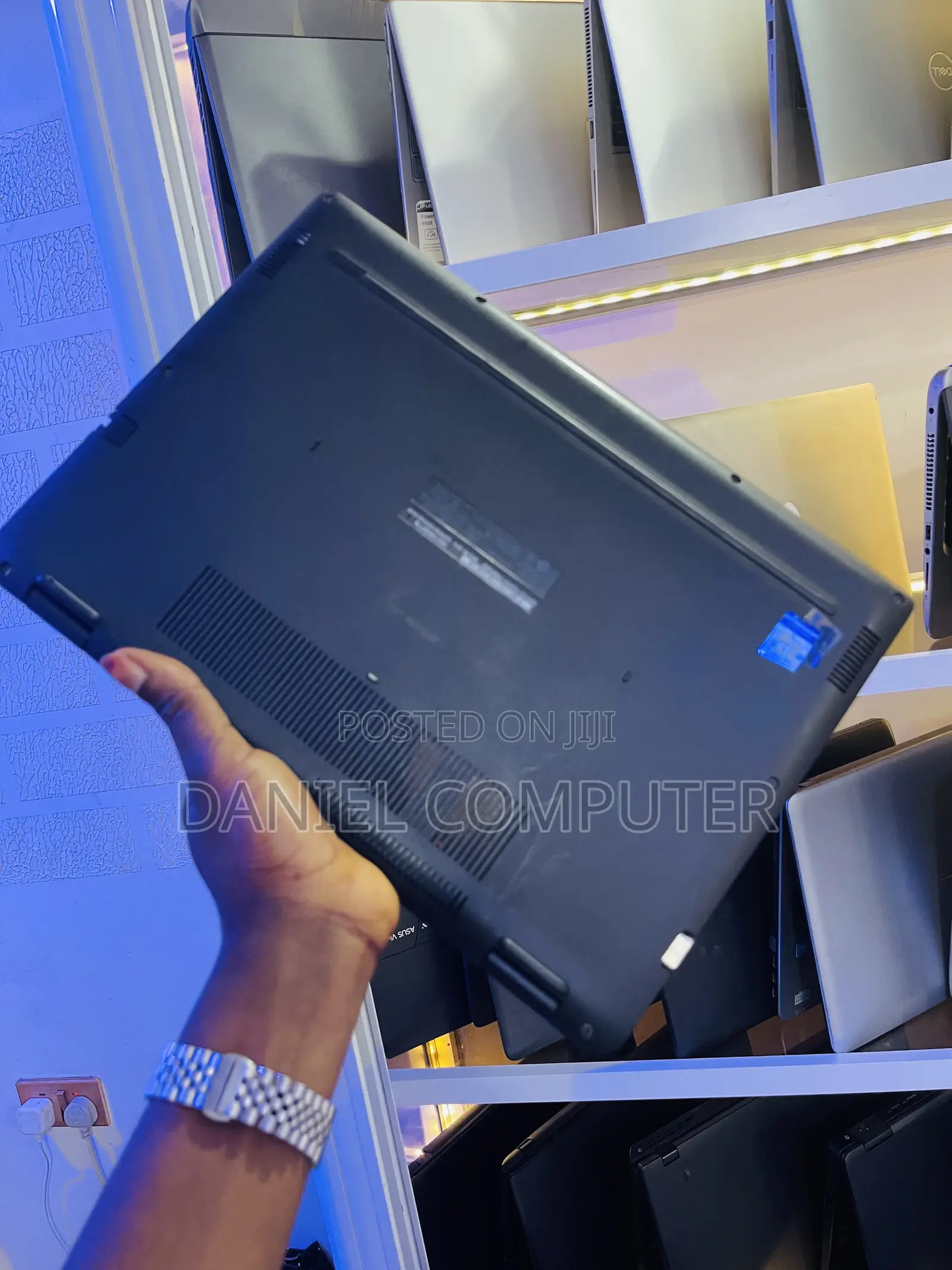 Laptop Dell Latitude 3400 8GB Intel Core i7 SSD 256GB