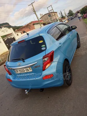 Toyota Vitz 1.3 FWD 5dr 2016 Blue