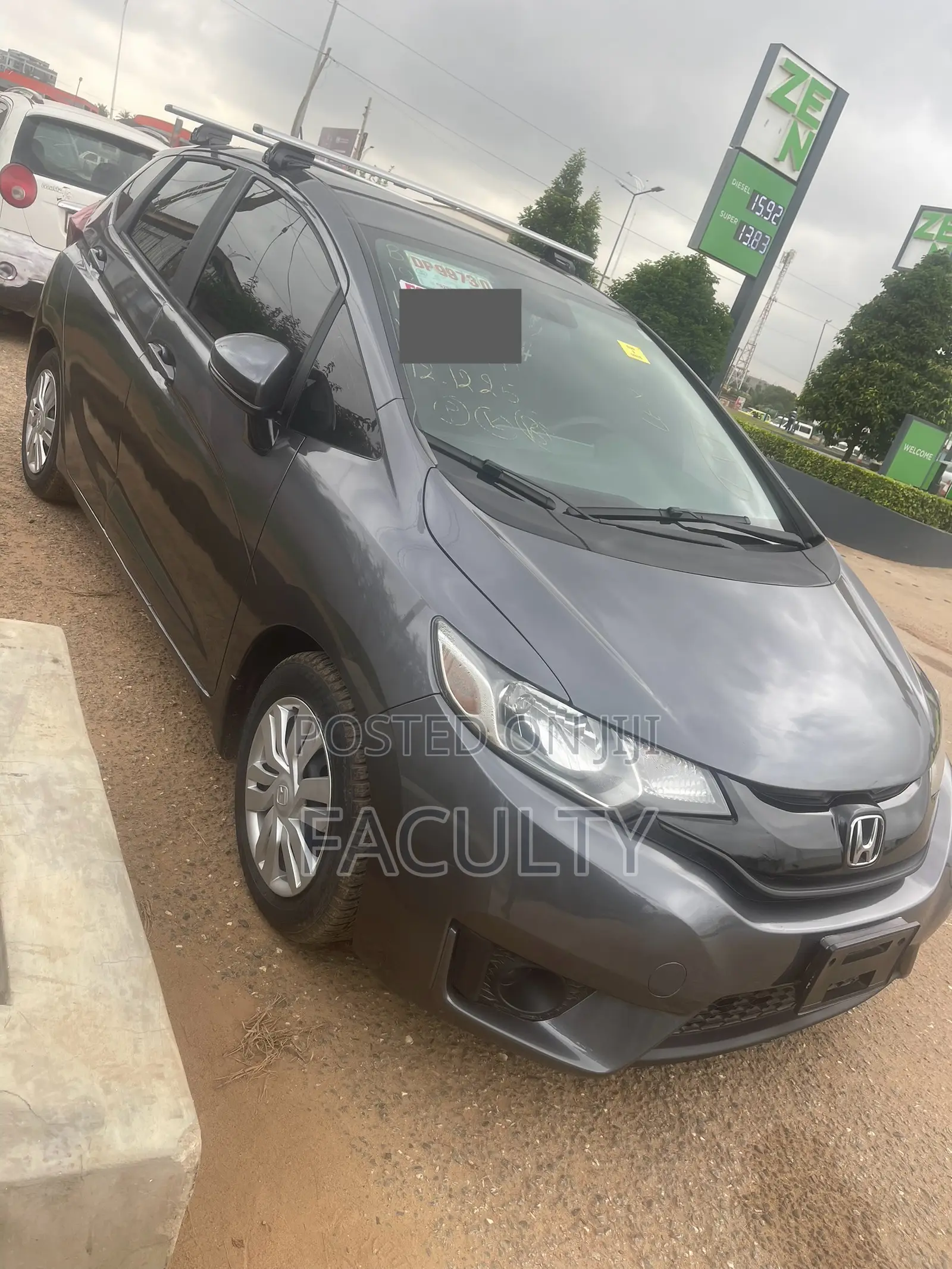 Honda Fit LX 4dr Hatchback (1.5L 4cyl CVT) 2015 Gray