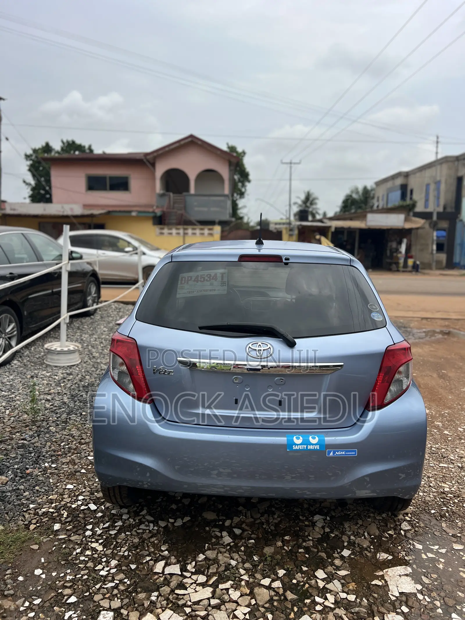 Toyota Vitz 1.3 AWD 5dr 2013 Blue