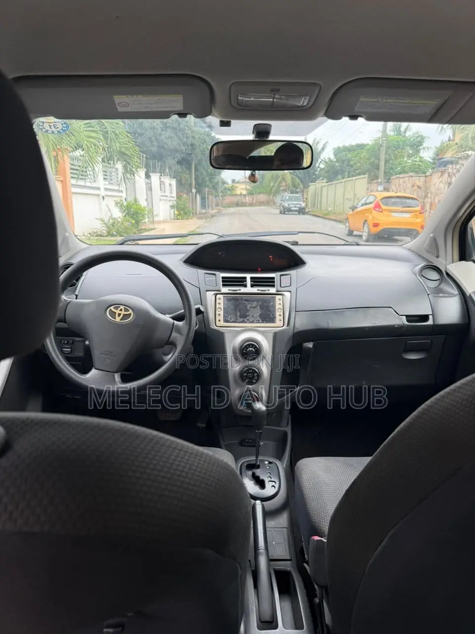 Toyota Vitz 1.3 AWD 5dr 2010 Black