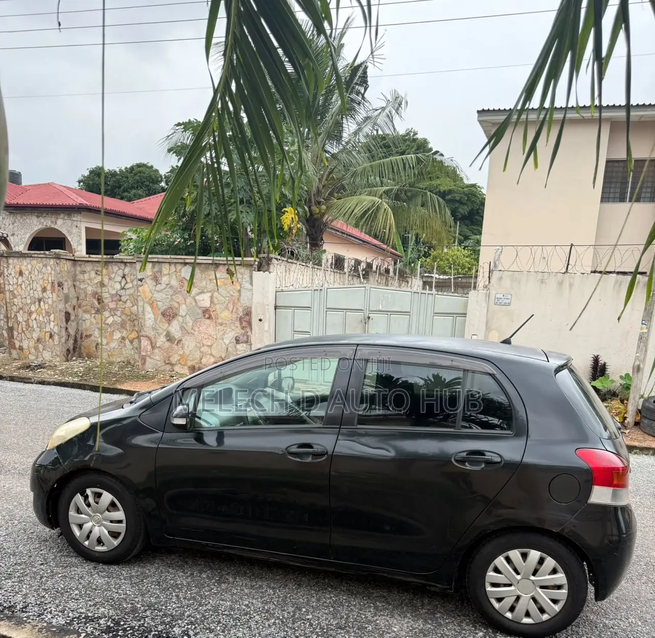 Toyota Vitz 1.3 AWD 5dr 2010 Black