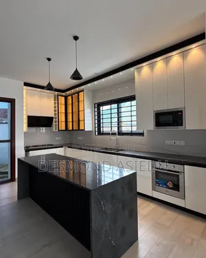 2bdrm Duplex in Manet Court for sale