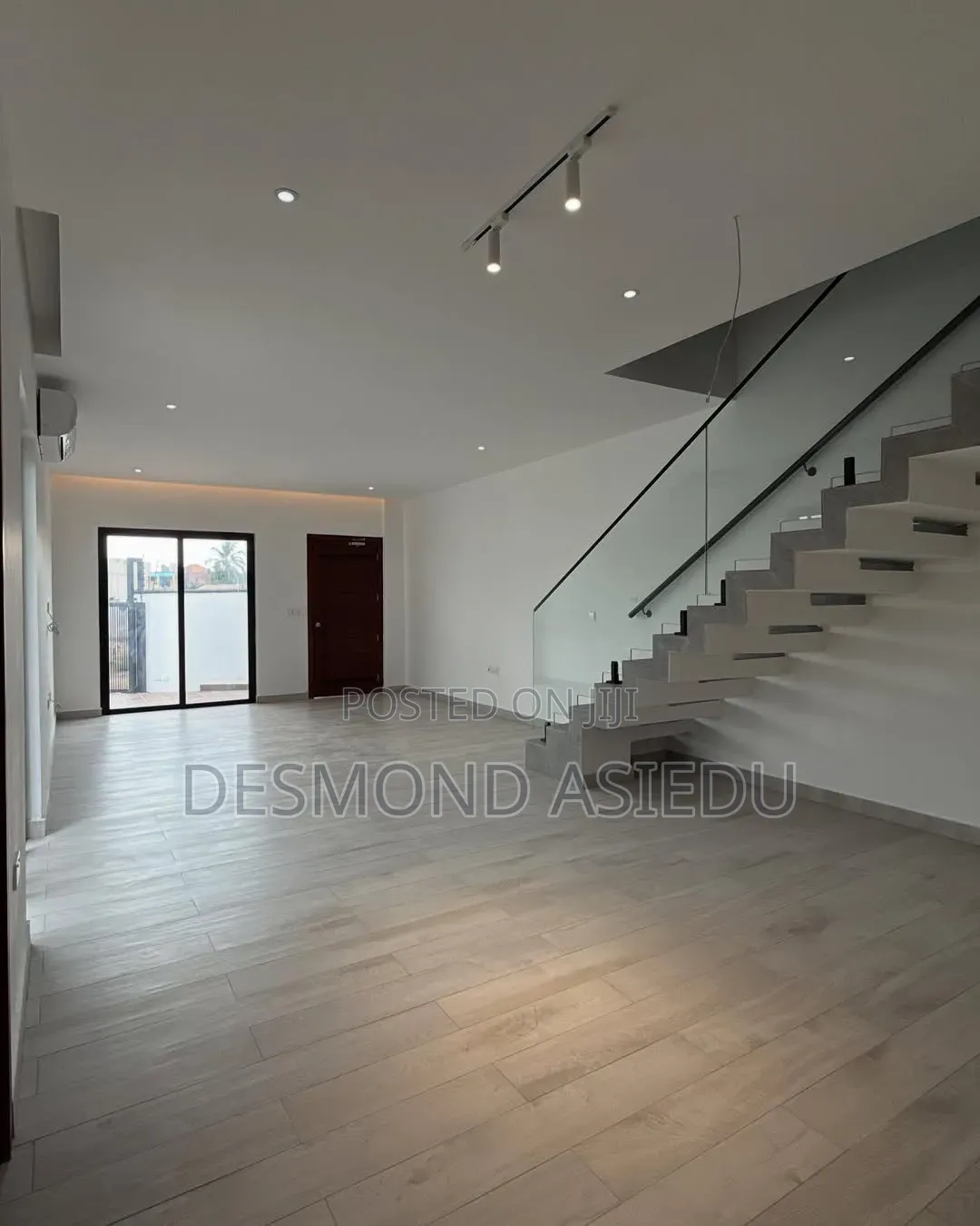 2bdrm Duplex in Manet Court for sale