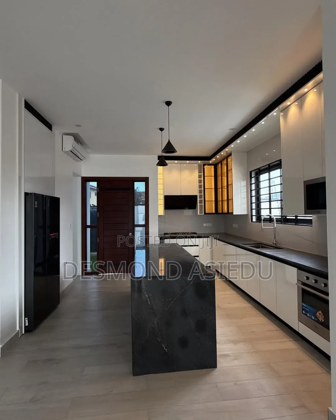 2bdrm Duplex in Manet Court for sale