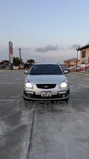 Kia Rio 2010 Silver