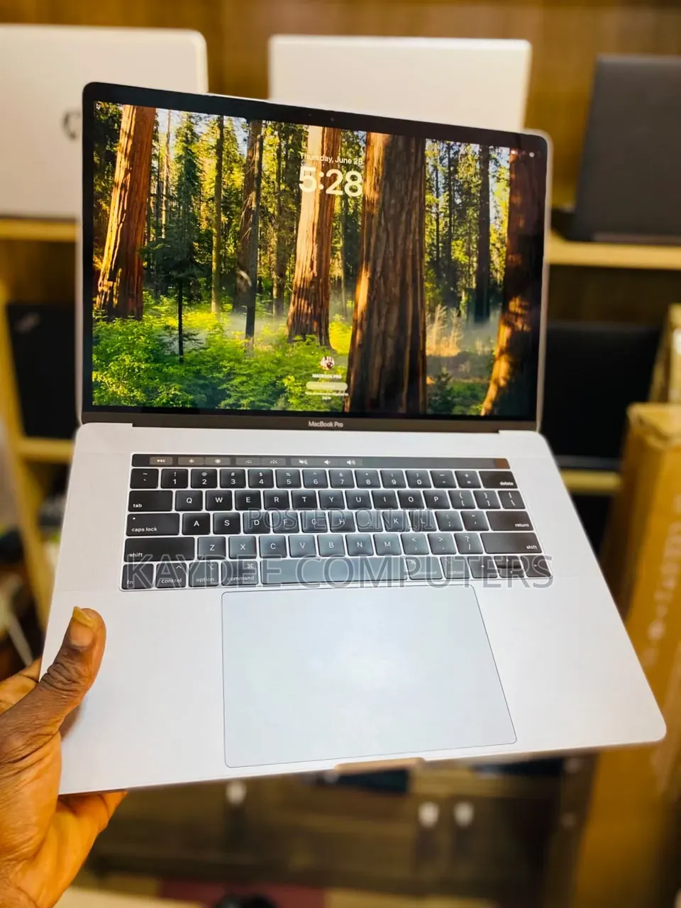 Laptop Apple MacBook 2018 32GB Intel Core i7 SSD 512GB