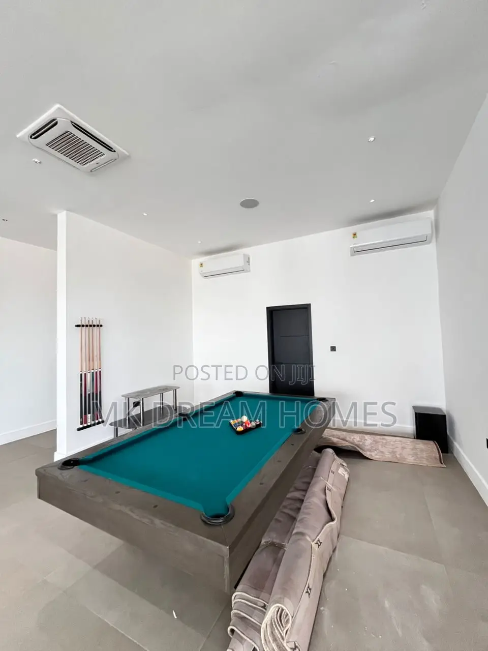 Furnished 2bdrm Penthouse in East Legon for rent