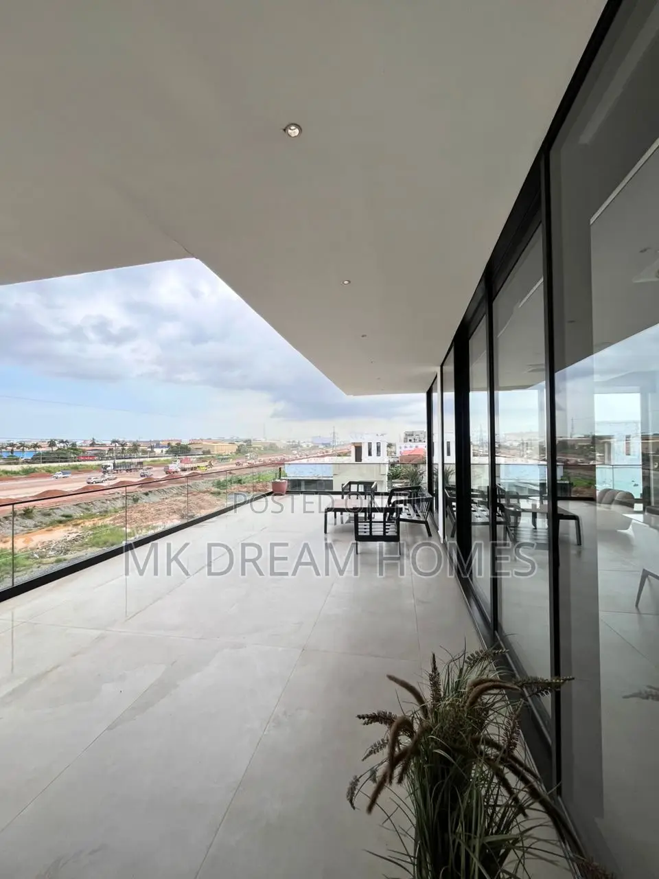 Furnished 2bdrm Penthouse in East Legon for rent