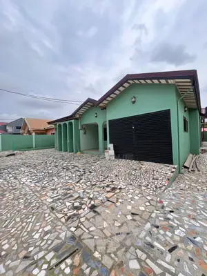 5bdrm House in Ashaley Botwe for rent