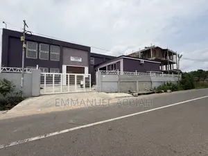 400sqm Warehouse for Rent at Tesano