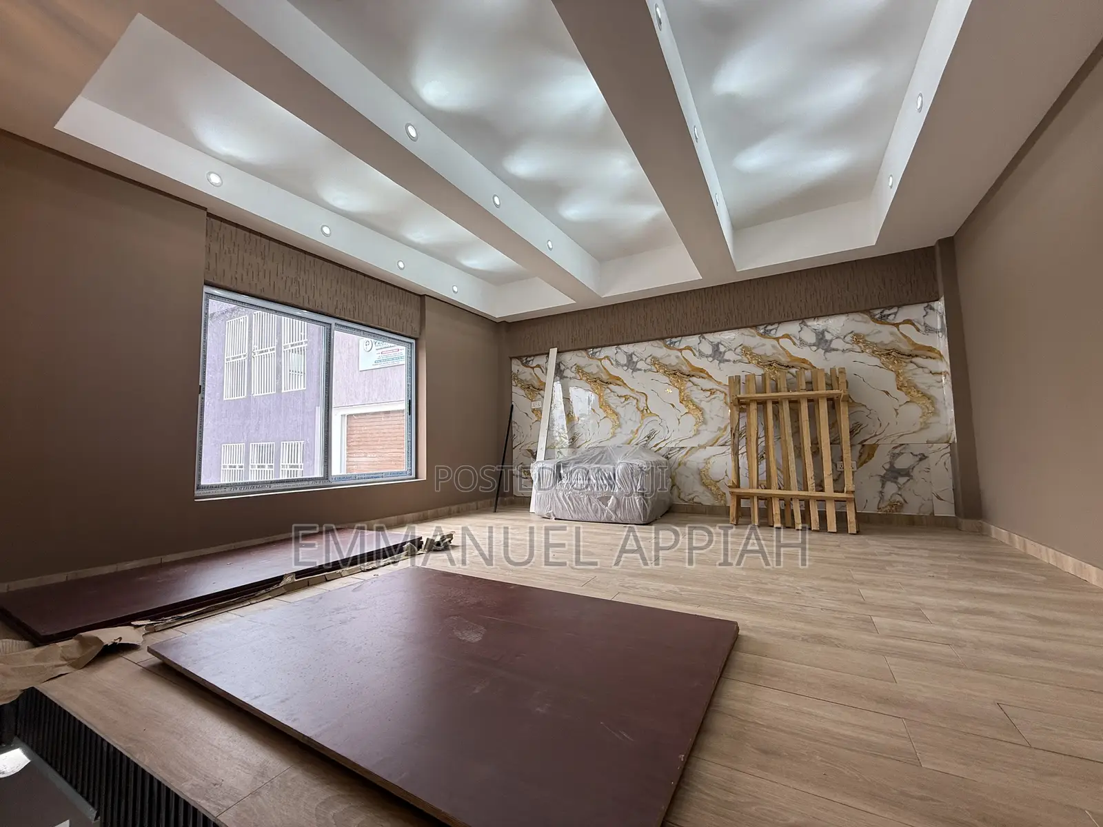 400sqm Warehouse for Rent at Tesano