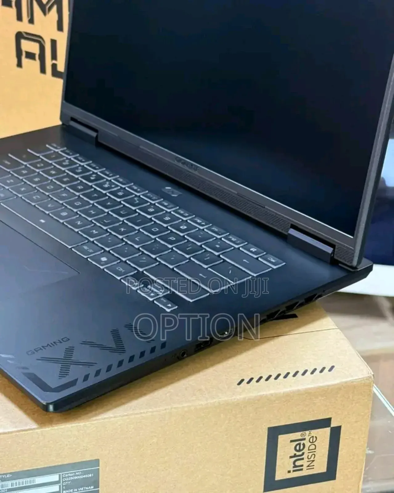 New Laptop Gigabyte AORUS 17G 16GB Intel Core i7 SSD 1T