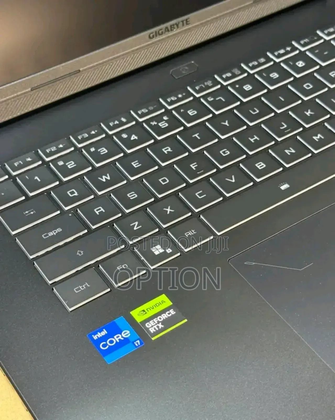 New Laptop Gigabyte AORUS 17G 16GB Intel Core i7 SSD 1T