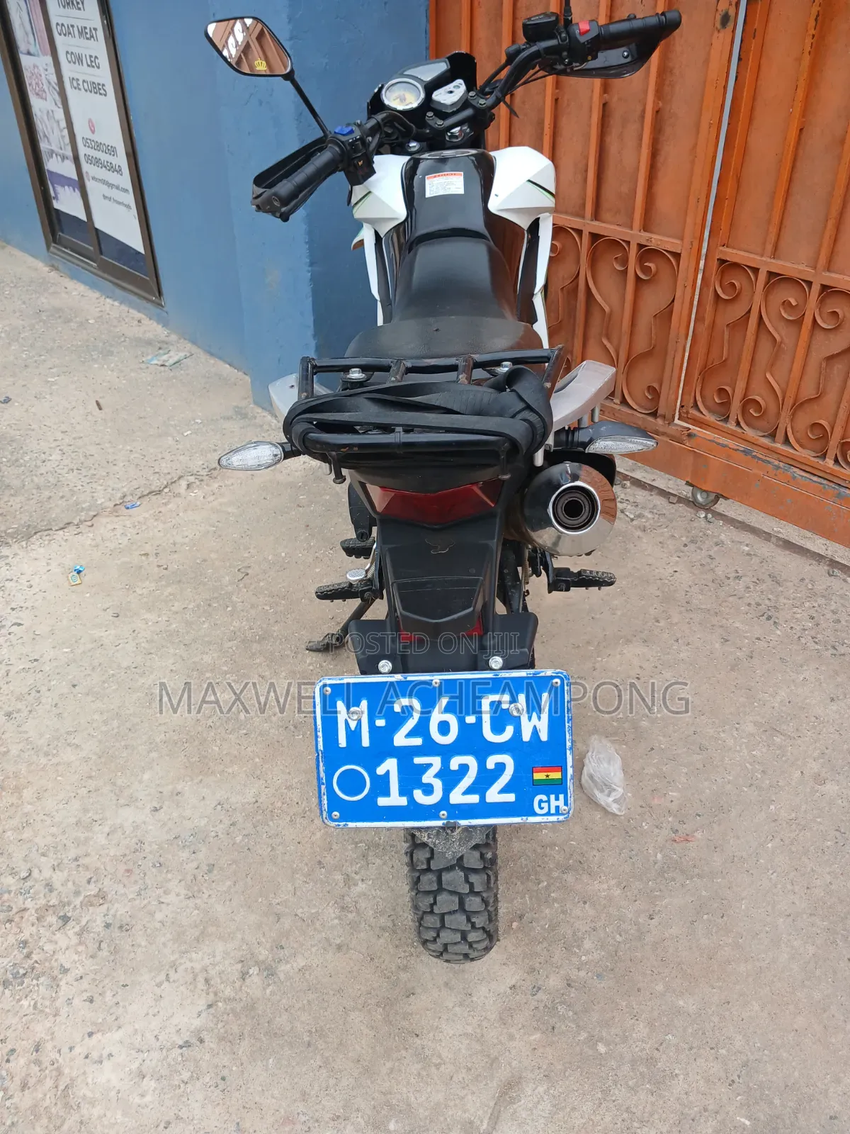 Royal Motorcycle 2025 White