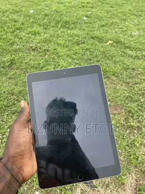 Apple iPad Air (2020) 32 GB Silver