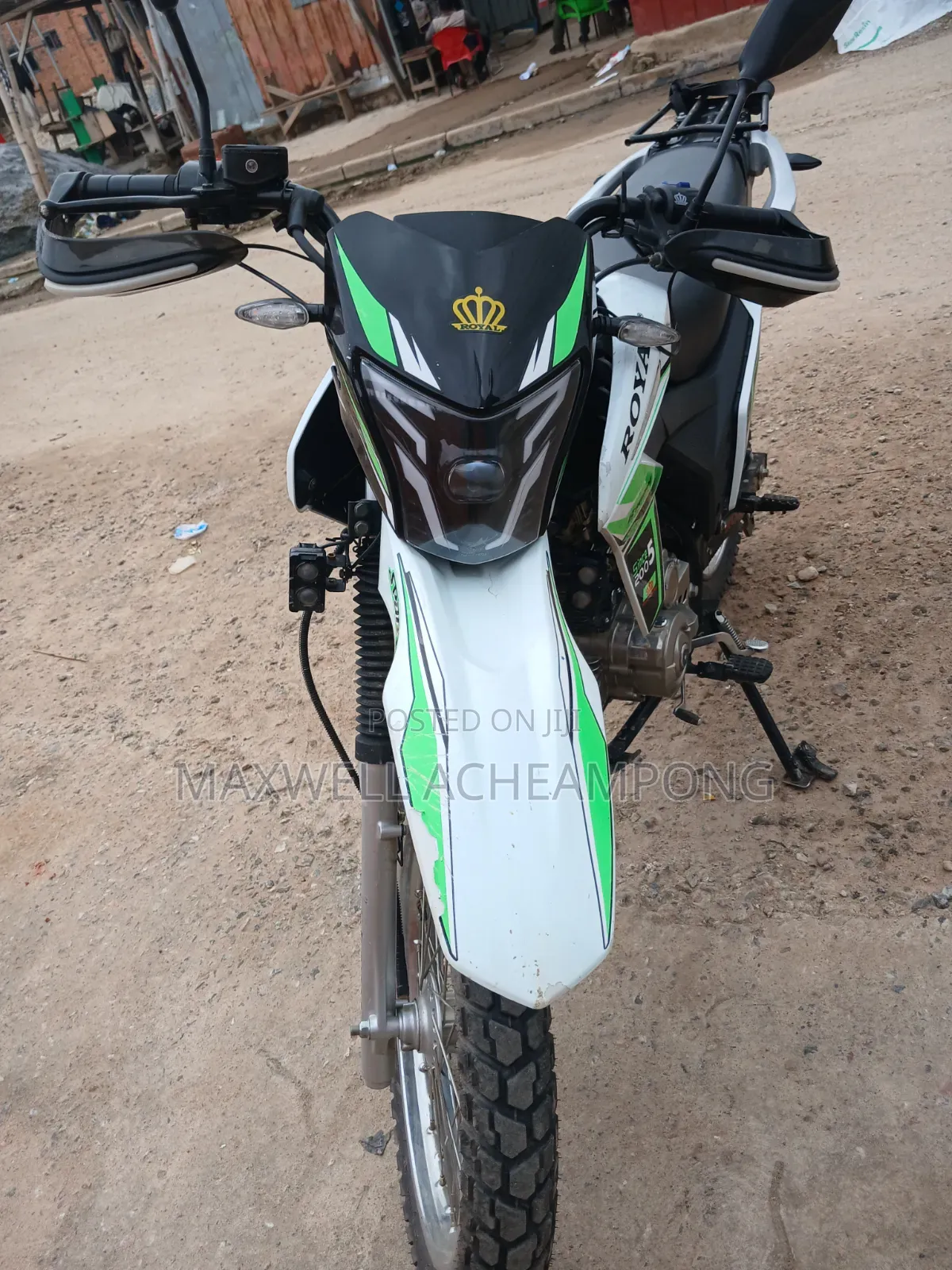 Royal Motorcycle 2025 White