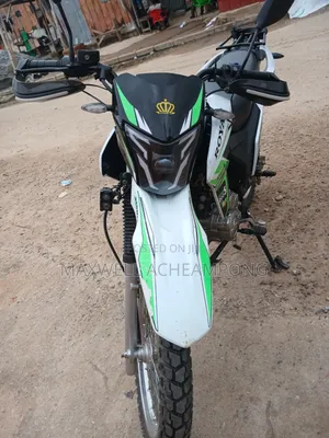 Royal Motorcycle 2025 White