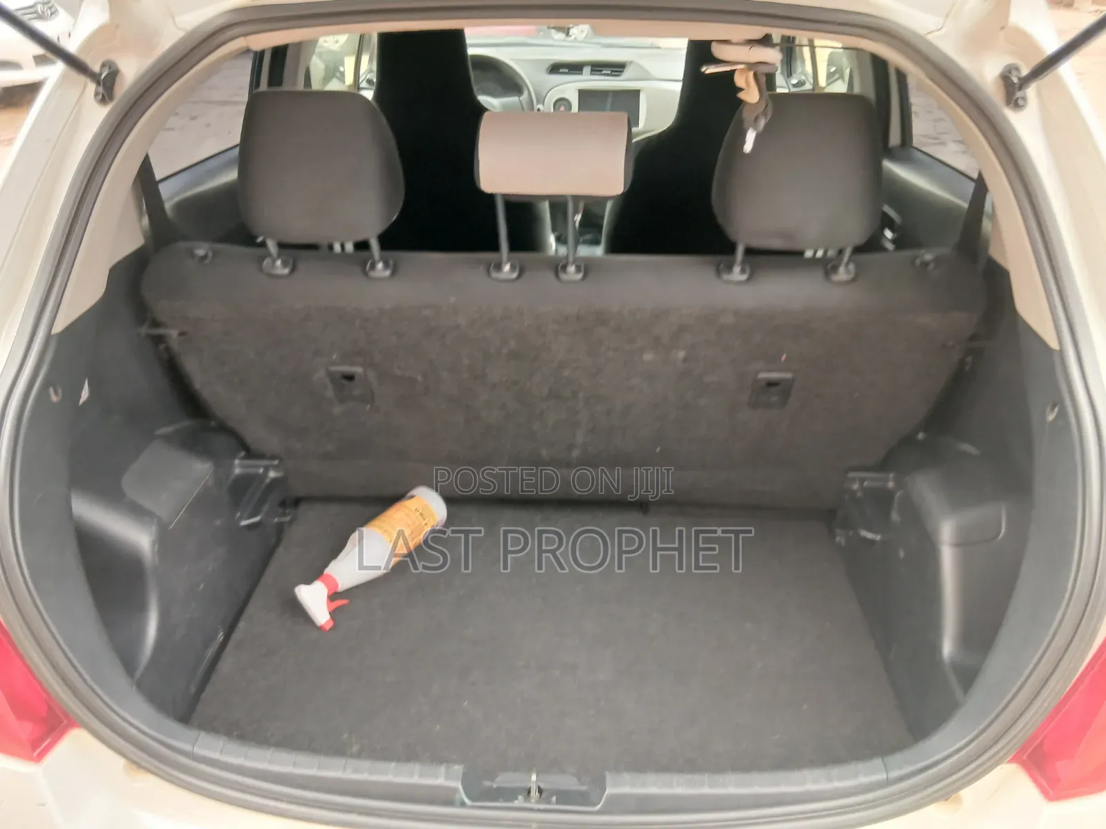 Toyota Vitz 2013 White