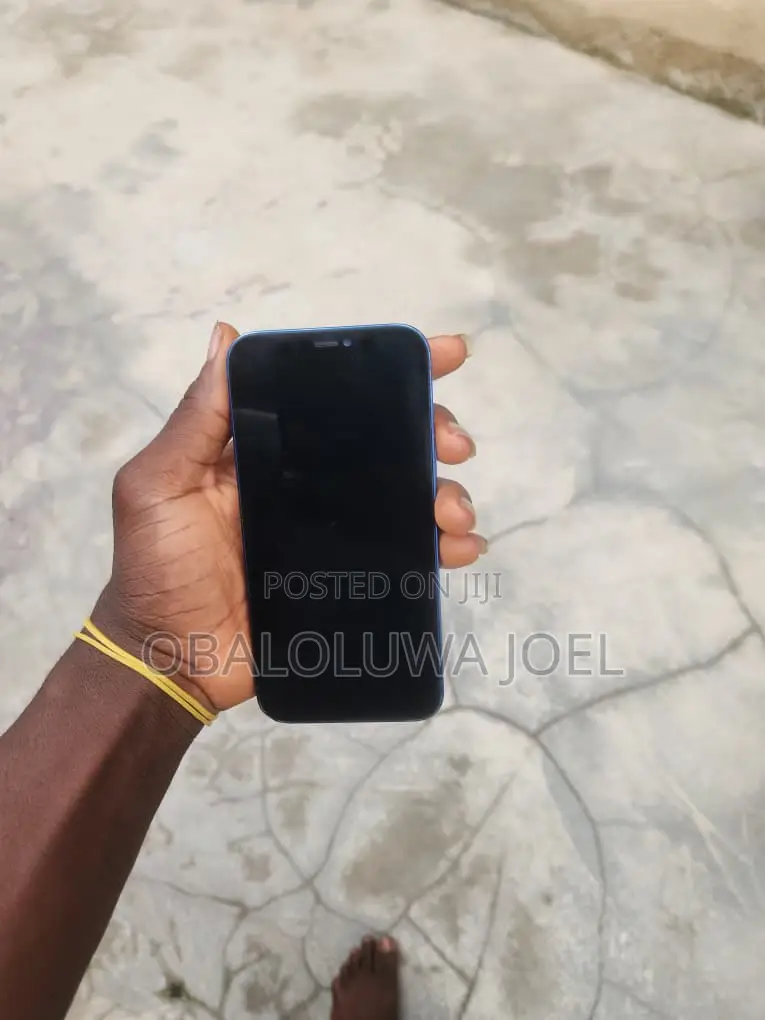 Apple iPhone 12 64 GB Blue
