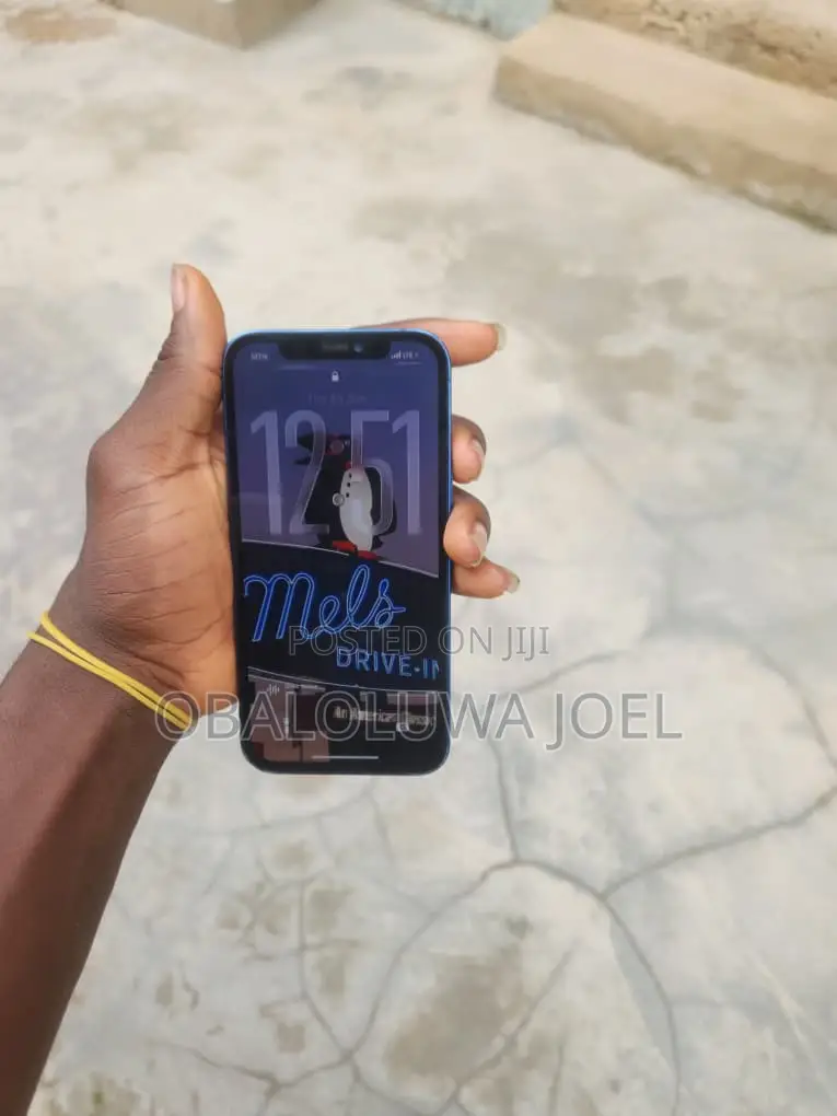 Apple iPhone 12 64 GB Blue