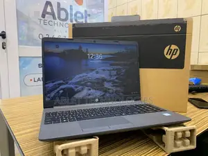 New Laptop HP 250 G10 8GB Intel SSD 256GB