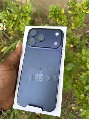 New Apple iPhone 17 Pro Max 256 GB Blue