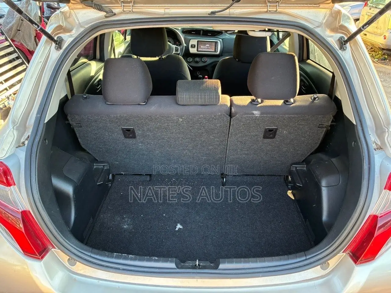 Toyota Vitz 1.3 AWD 3dr 2015