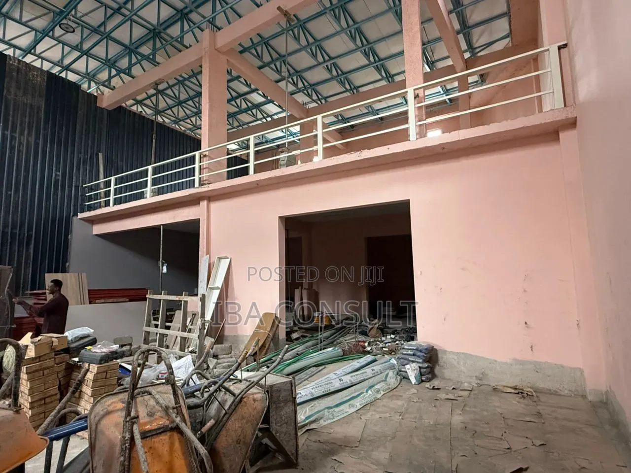 400sqm Warehouse for Rent at Tesano