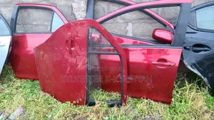 Yaris 2008 Doors Set