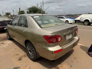 Toyota Corolla 2006 Gold