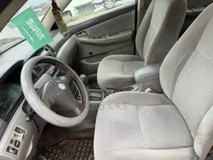 Toyota Corolla 2006 Gold
