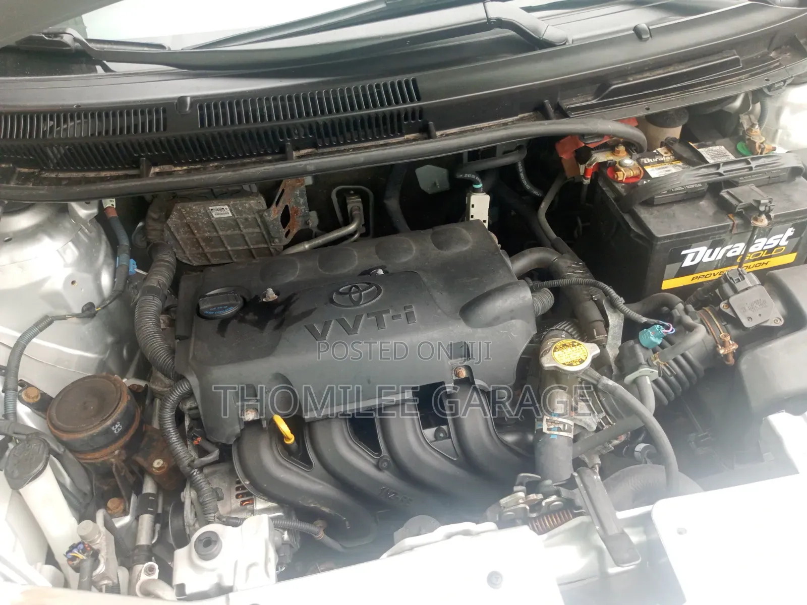 Toyota Yaris L Hatchback 5dr 2012 Silver