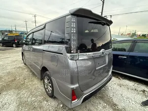 Nissan Serena 2019 White