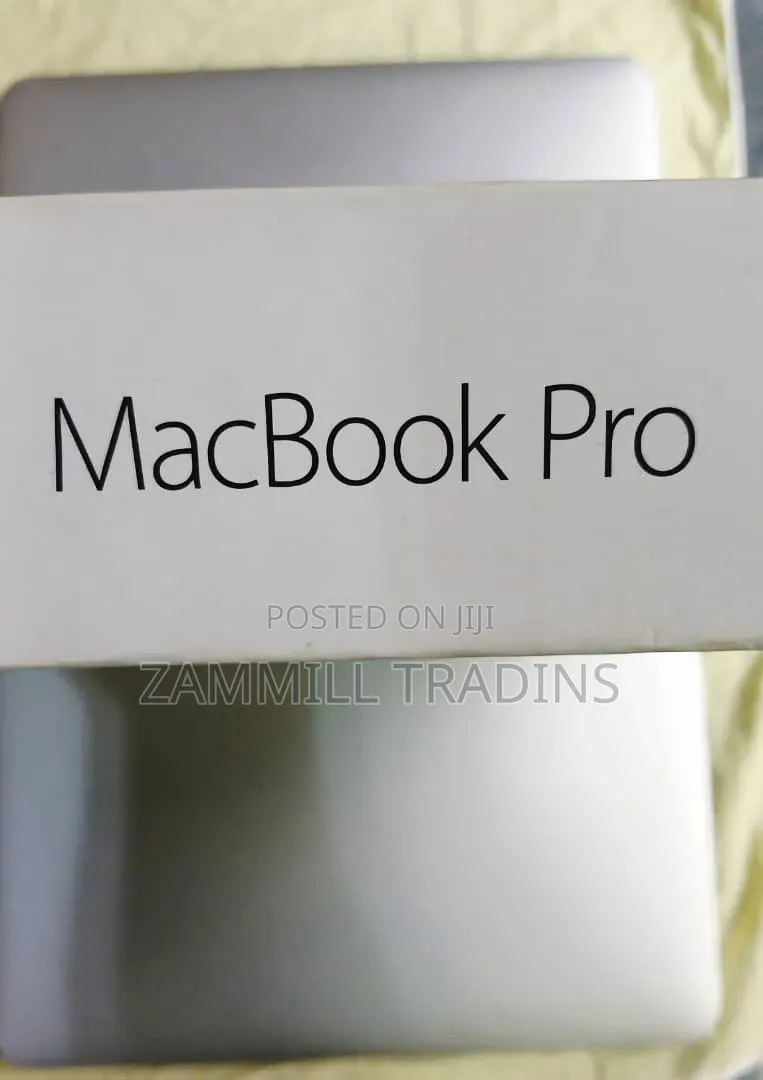New Laptop Apple MacBook Pro 16GB Intel Core i7 SSHD (Hybrid) 256GB