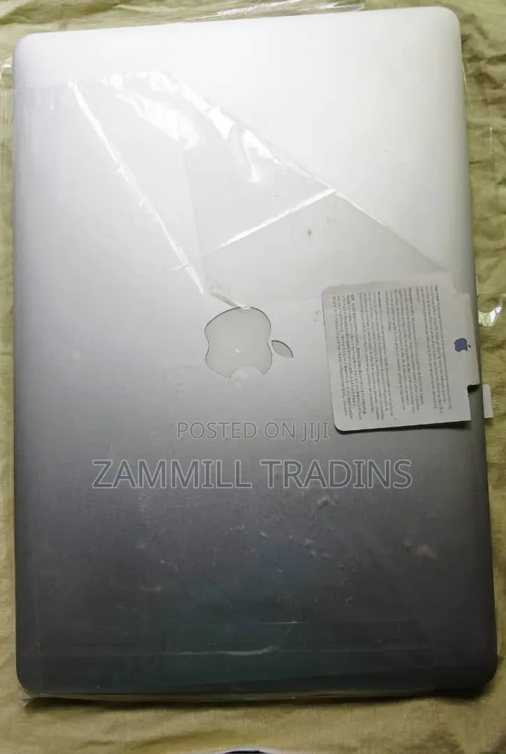 New Laptop Apple MacBook Pro 16GB Intel Core i7 SSHD (Hybrid) 256GB