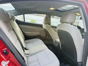 Hyundai Elantra Limited 2018 Red