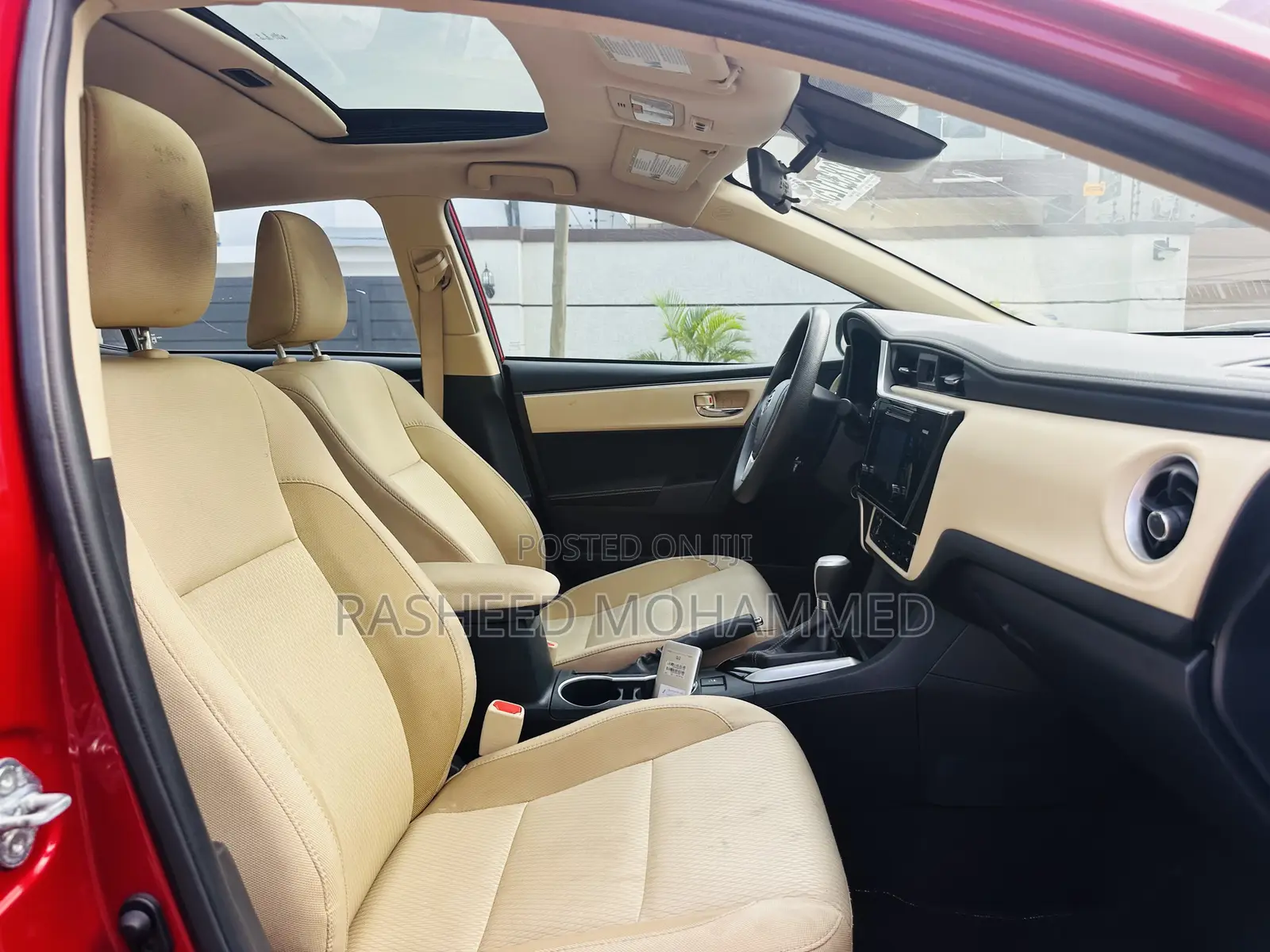 Toyota Corolla LE ECO 4dr Sedan (1.8L 4cyl CVT) 2017 Red