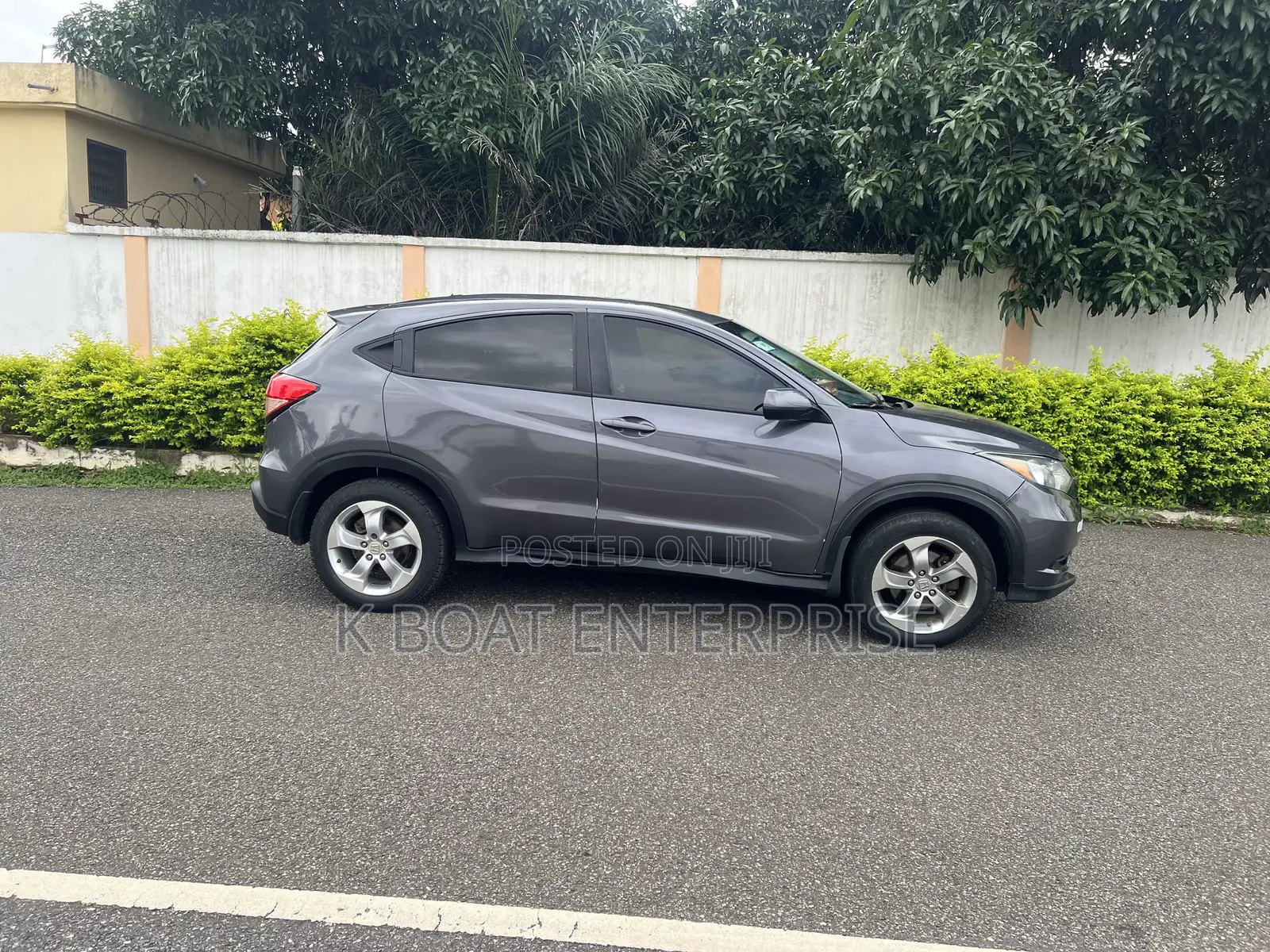 Toyota C-HR 2017 Gray